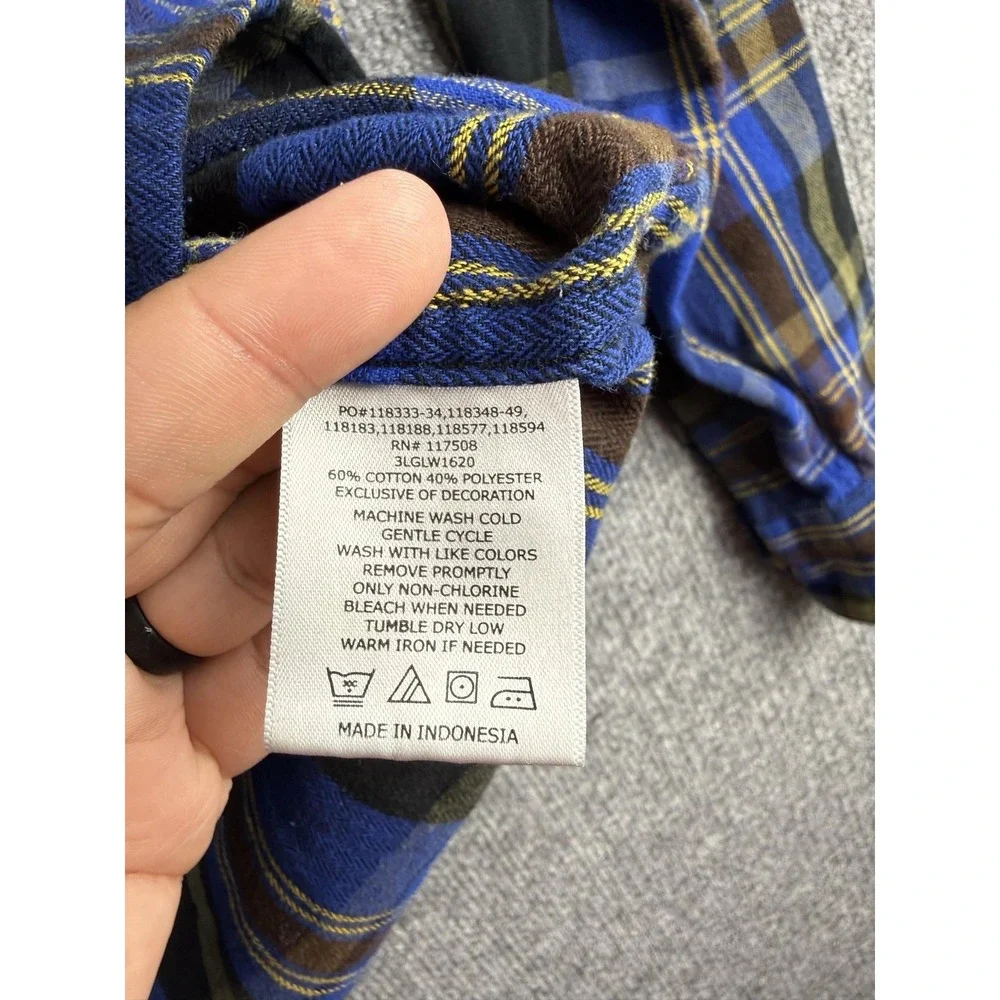 Levi's Shirt Mens Medium Blue Plaid Flannel Long Sleeve Button Up Pockets Casual